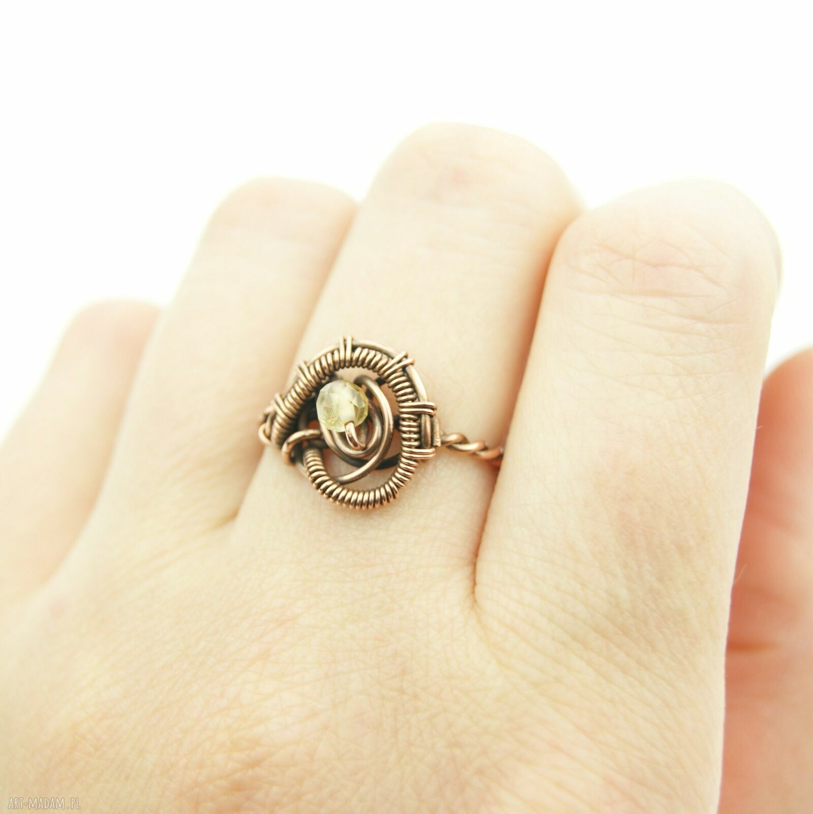 Regulowany pierścionek z cytrynem z miedzi - wire wrapping