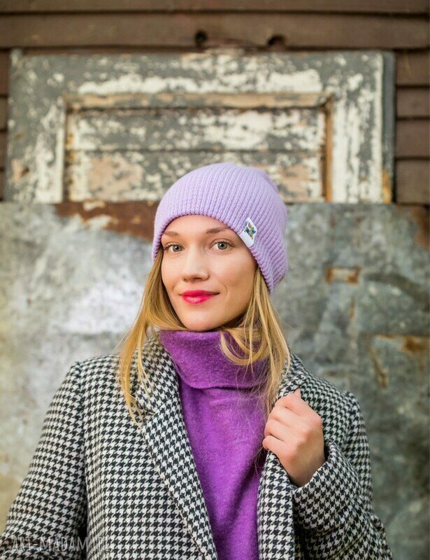 Czapka dwustronna beanie Lavendowe Love - wywijana z kolorowym logo