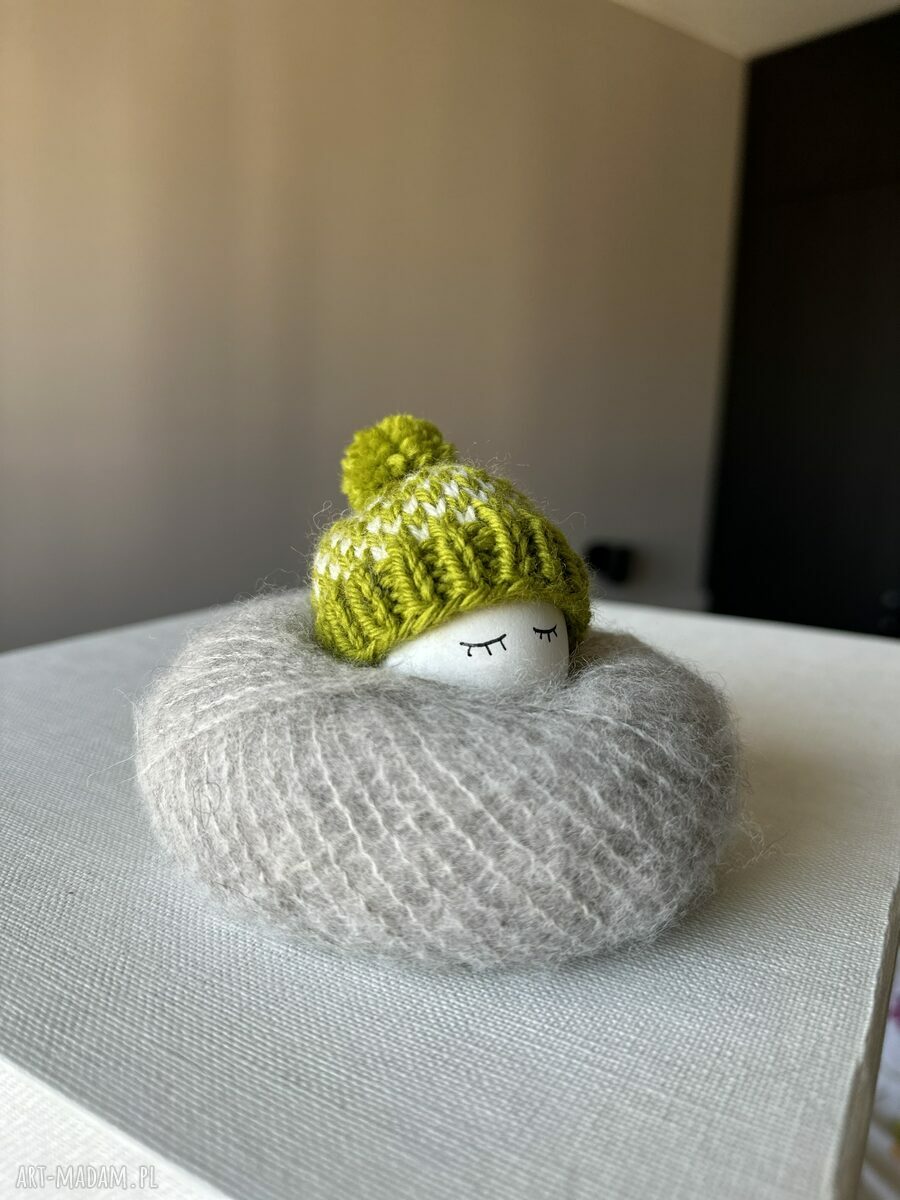Czapeczka na jajka wielkanocne z pomponem - 1 szt
