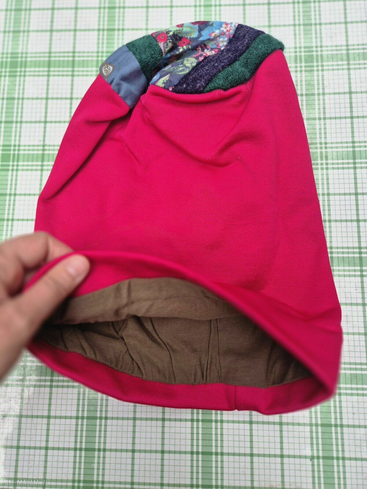 Czapka damska amarant - róż handmade w patchworku z podszewką, rozmiar 55-56