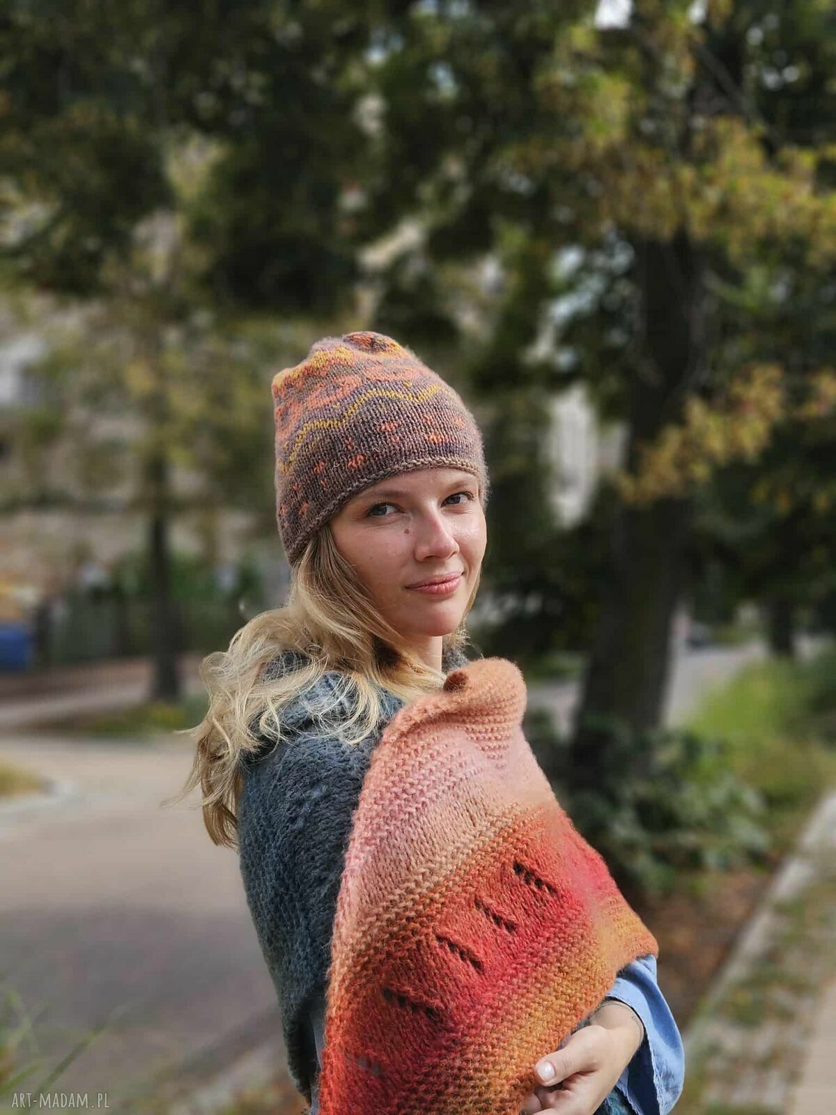 Czapka Autumn jesienna czapka na drutach, ręcznie robiona