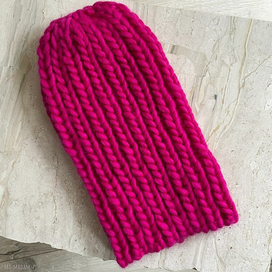 Czapka beanie chunky na zimę gruba dzianina i ciepło od pierwszego założenia