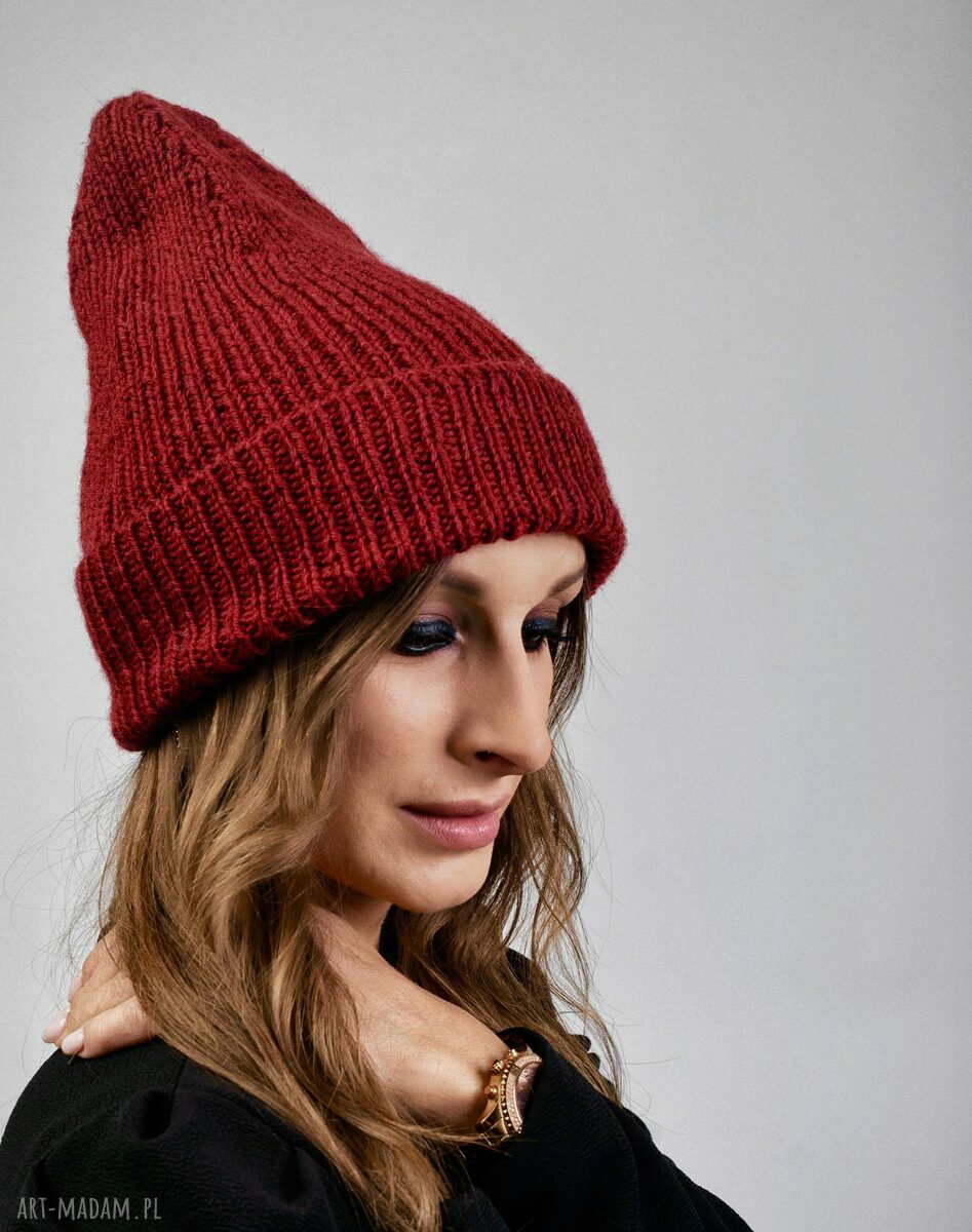 Bordowa czapka beanie z merino - handmade dla niej