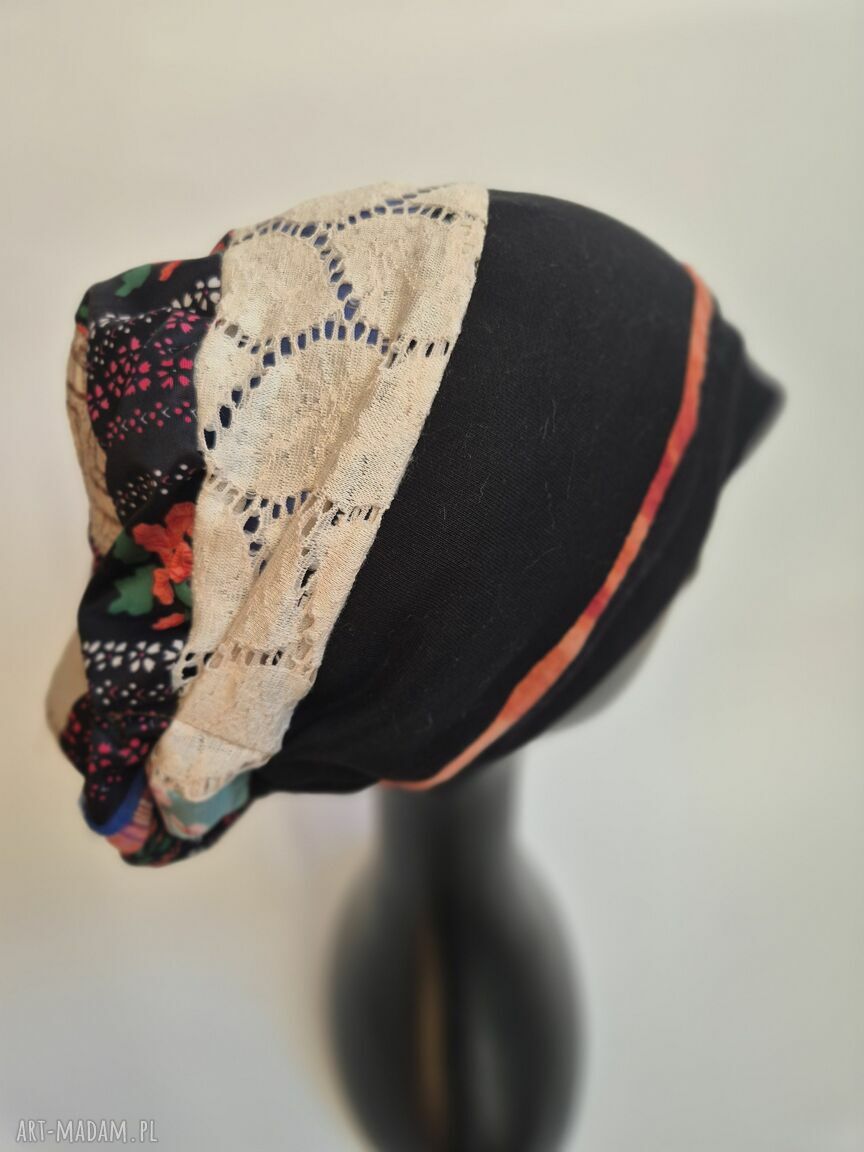 Czapka boho zimowa damska rozmiar M uniwersalna - na podszewce