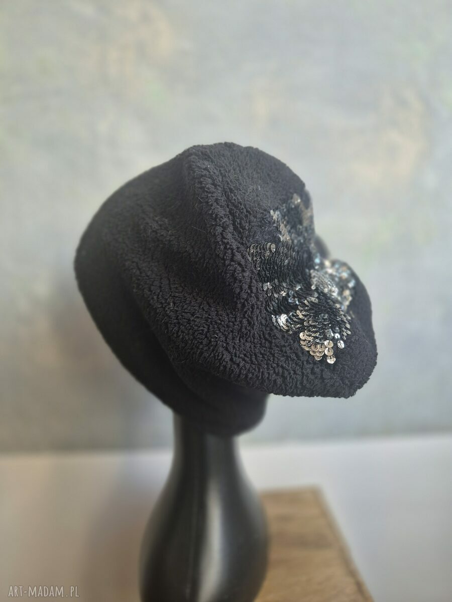 Czapka boho czarna na podszewce dla kobiet - duży rozmiar 59-60 cm