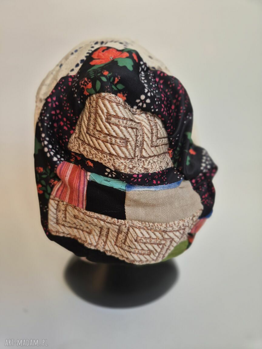 Czapka boho zimowa damska rozmiar M uniwersalna - na podszewce