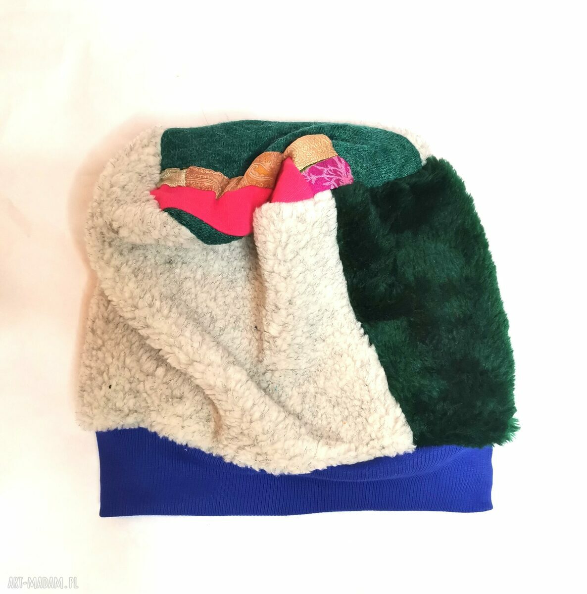 Ciepła czapka zimowa Baranek w stylu folk boho - patchwork na podszewce