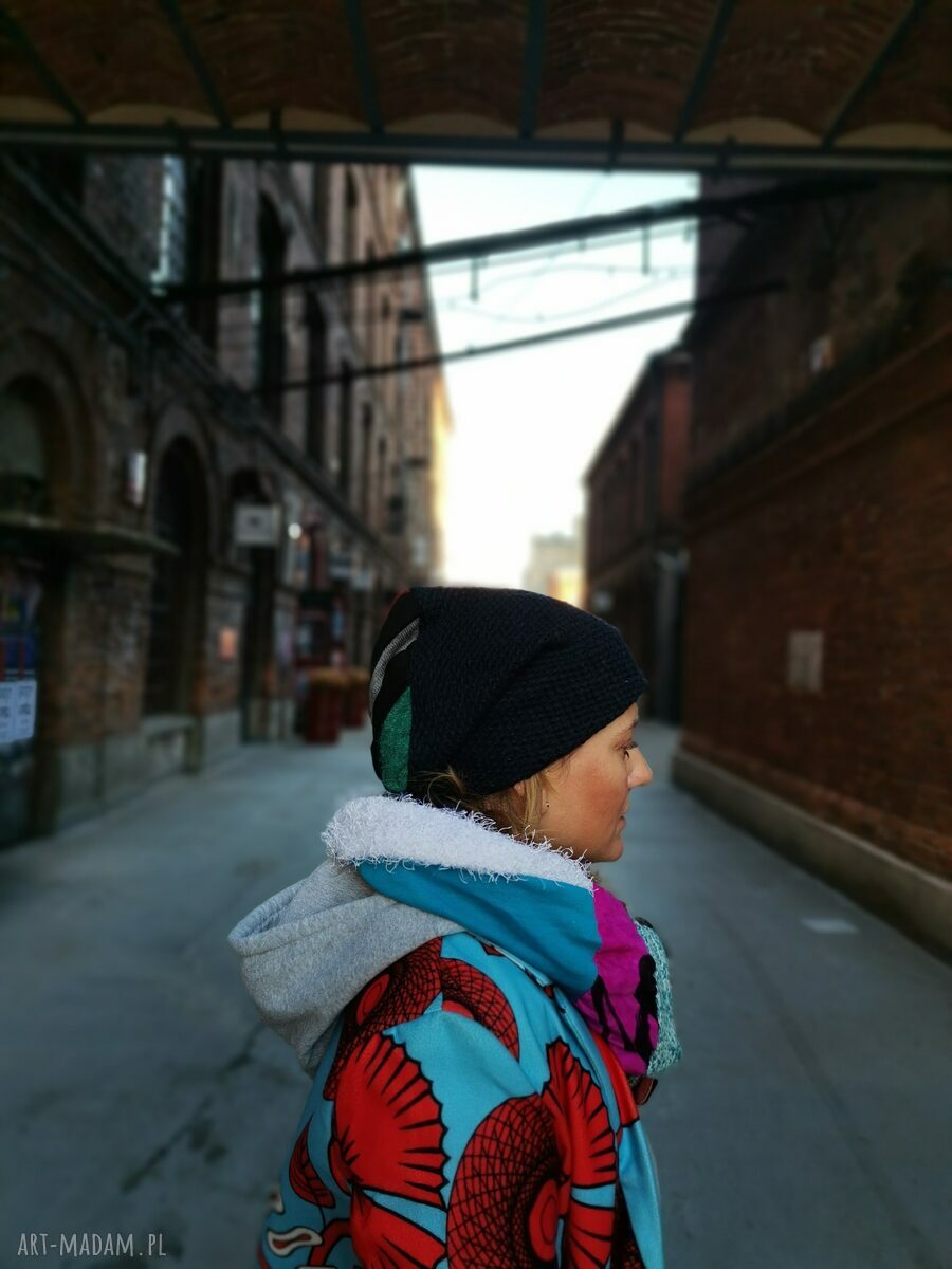 Ciepła granatowa czapka na podszewce, rozmiar uniwersalny