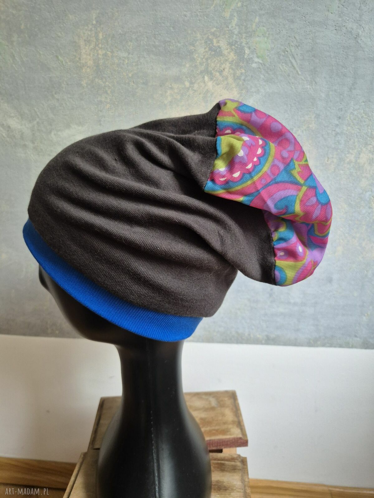 Damska czapka smerfetka handmade - lekko rozciągliwa, rozmiar uniwersalny
