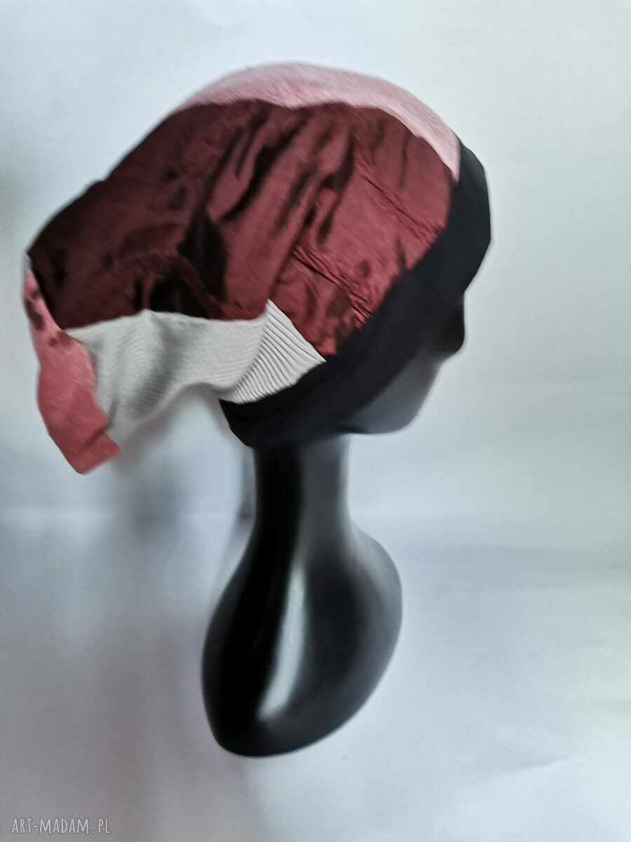 Czapka codzienna uniwersalna patchworkowa na podszewce smerfetka
