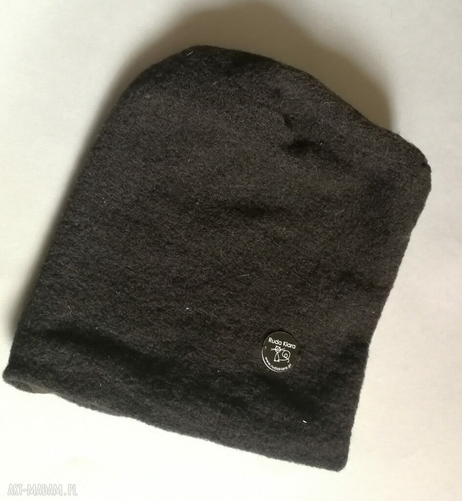 Ciepła czapka czarna unisex na podszewce - handmade Ruda Klara