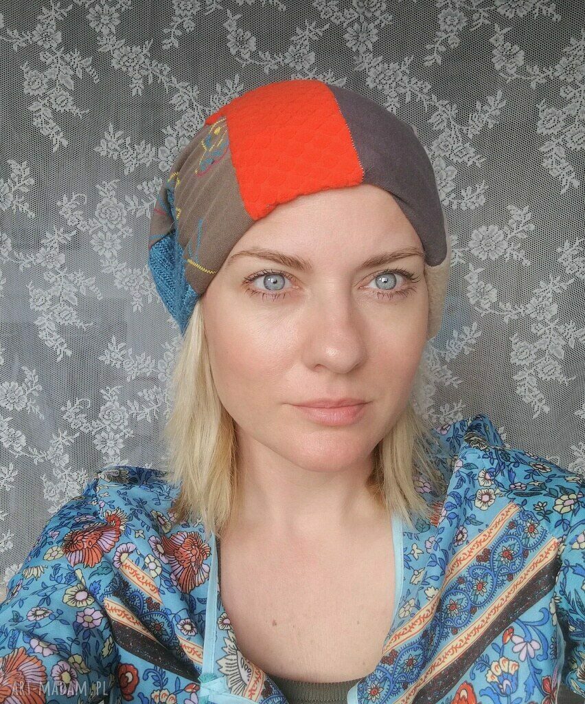 Kolorowa czapka damska patchworkowa - wiosenna na podszewce (boho/etno)