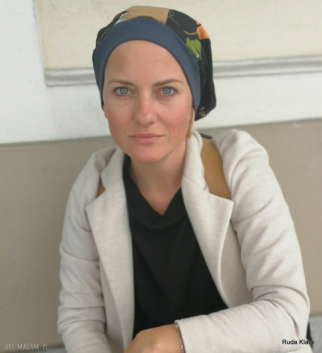 Ręcznie szyta czapka damska patchworkowa na podszewce - rozmiar uniwersalny