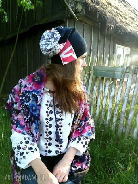 Czapka damska etno boho - patchwork z dzianiny i tkanin (obwód 59 cm)