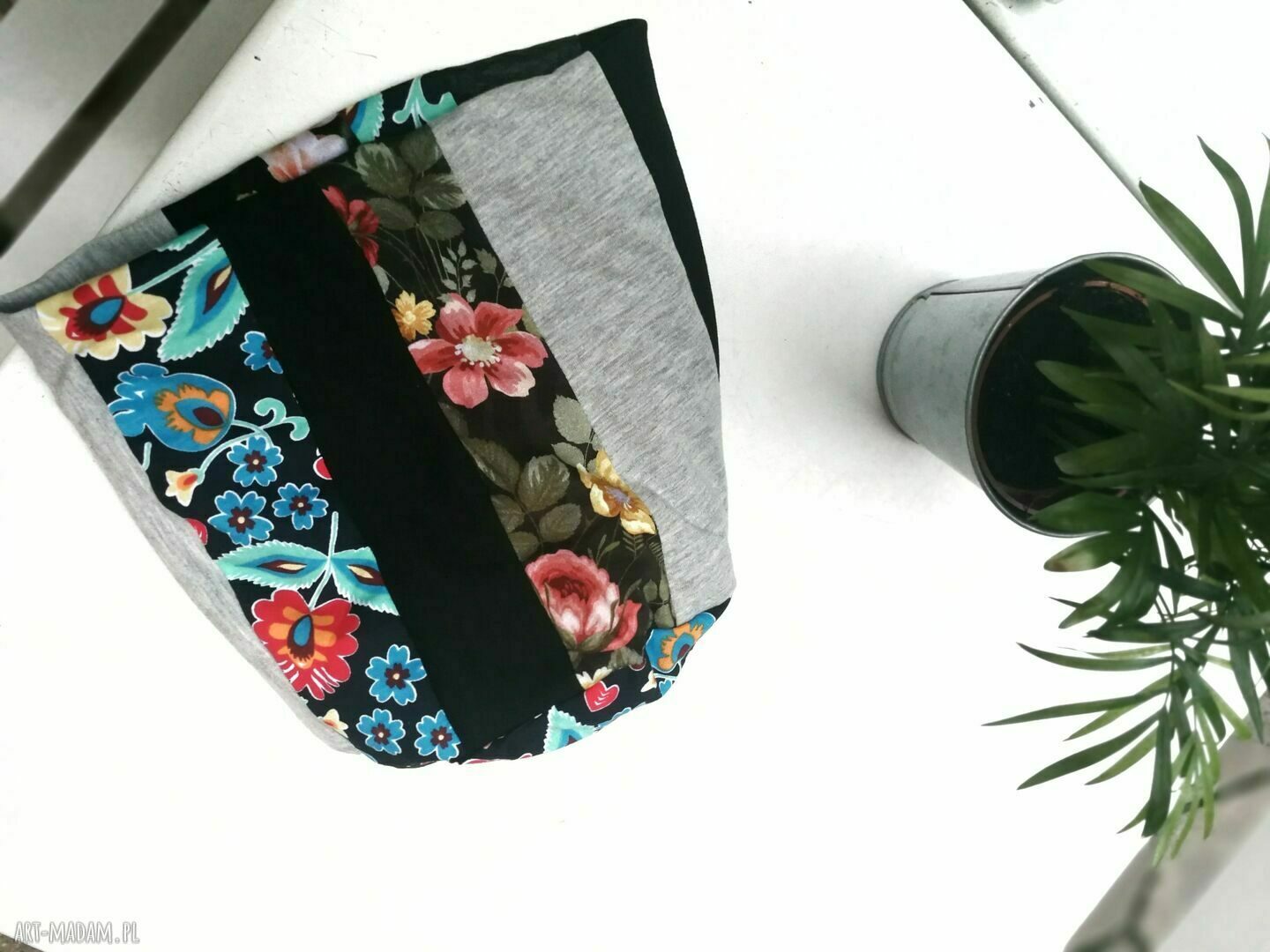 Czapka damska patchworkowa Smerfetka Etno Boho Folk - miękka na podszewce