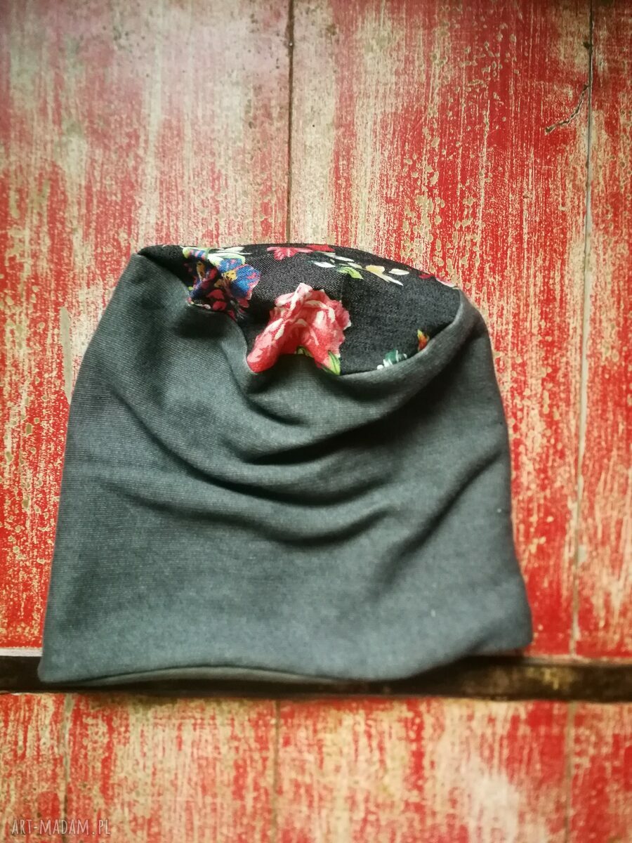 Czapka damska na podszewce Boho Kwiaty - rozmiar uniwersalny