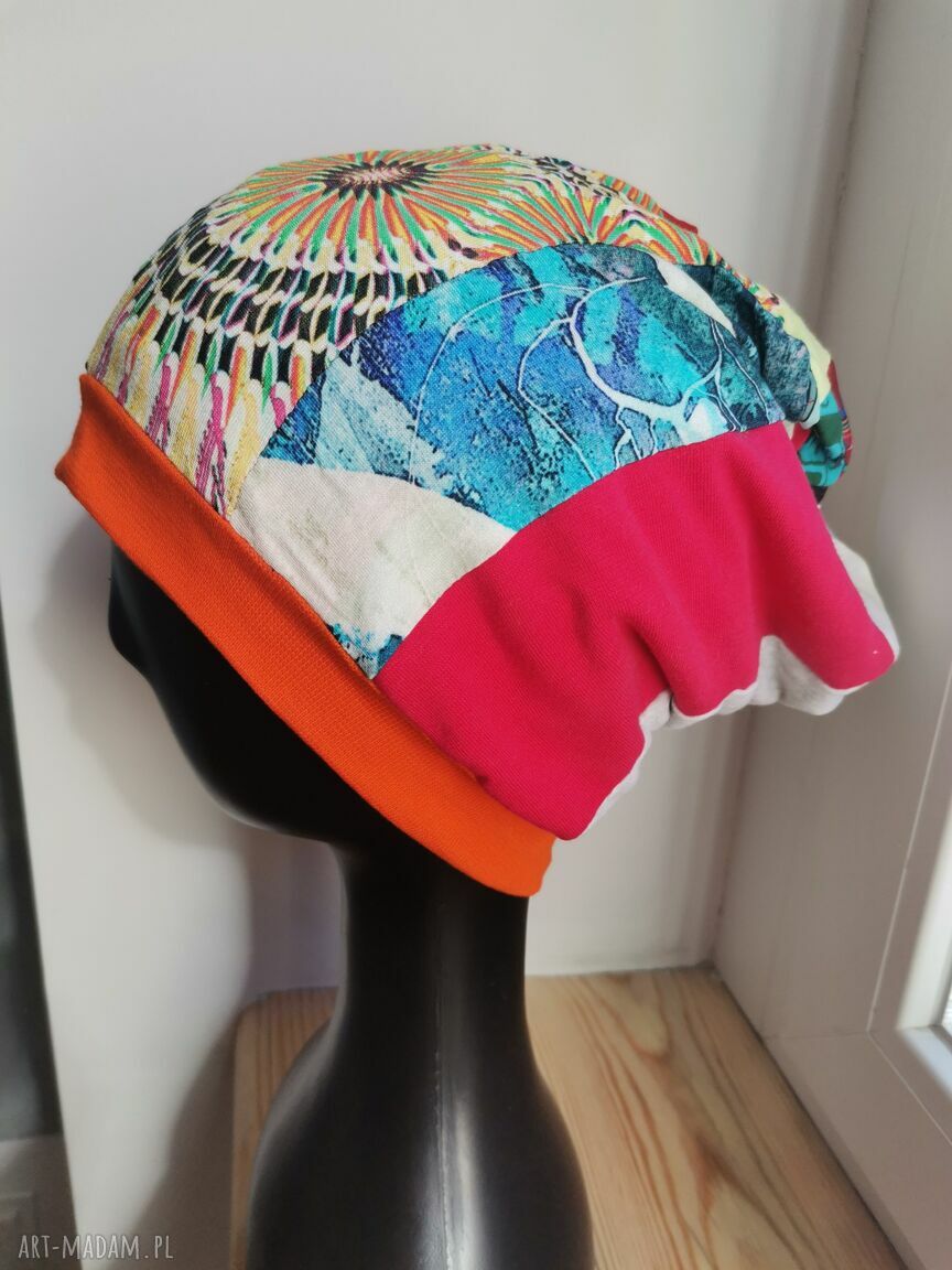 Czapka damska patchworkowa boho - kolorowa na podszewce i rozciągliwa