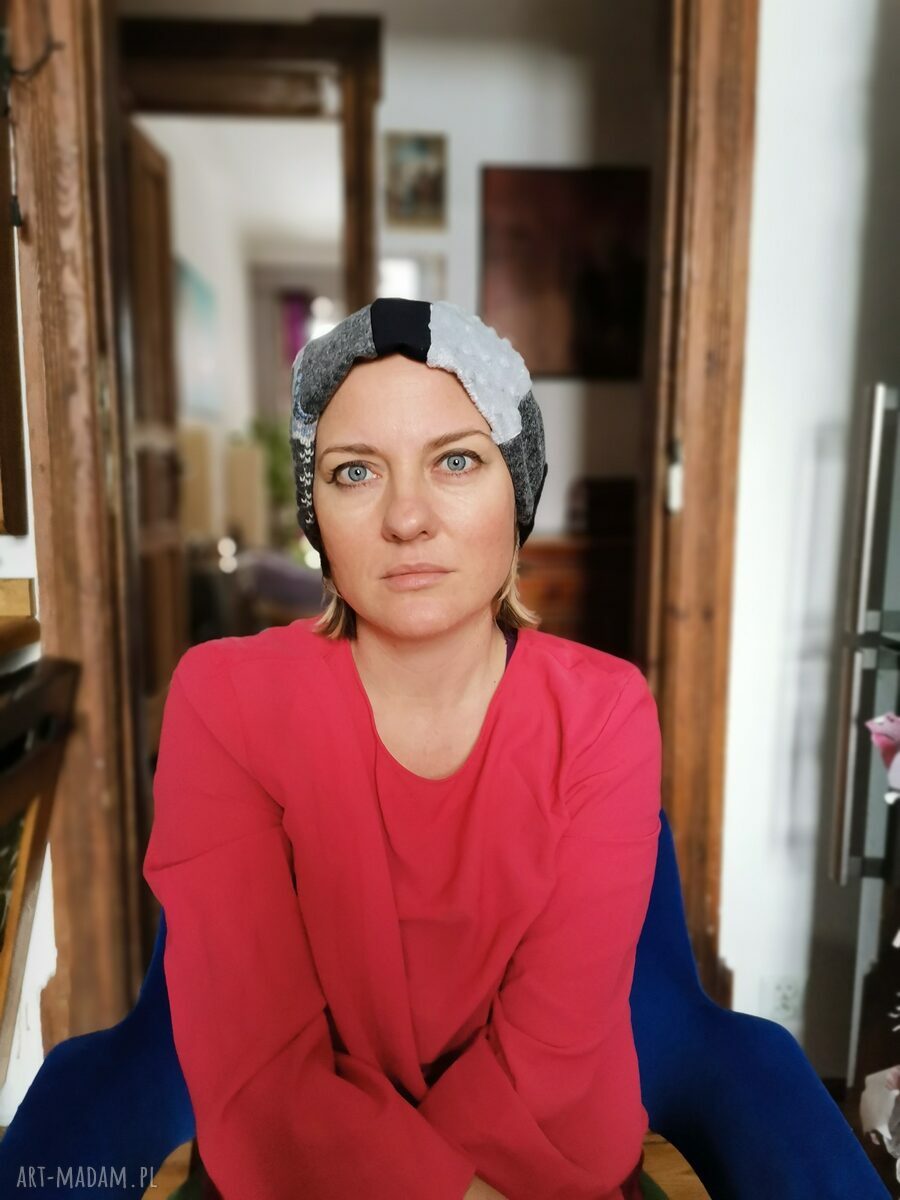 Czapka damska patchworkowa „Smerfetka” na podszewce