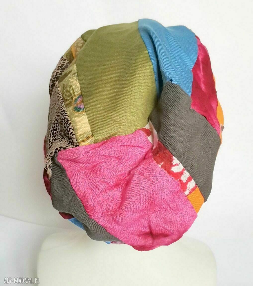 Kolorowa czapka damska w stylu etno boho Frida - dzianina na podszewce Smerfetka (rozmiar uniwersalny)
