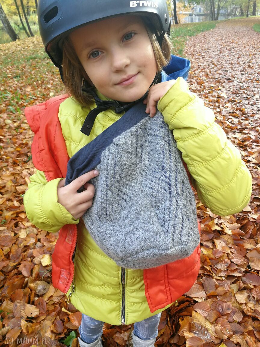 Szara czapka damska etno-folk z ażurową nutą boho - ręcznie wykonana