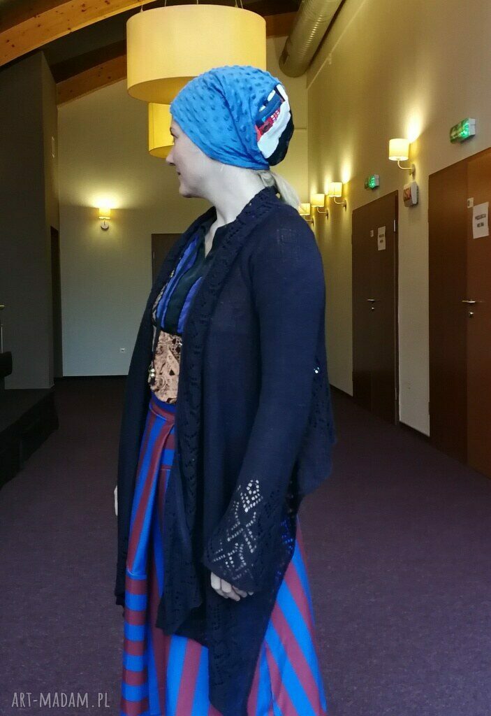 Czapka damska niebieska kolorowa na podszewce Folk - ręcznie robiona