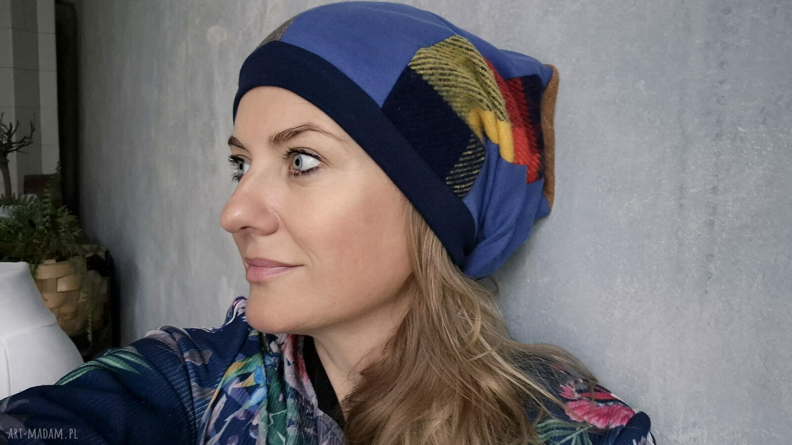 Czapka patchworkowa boho w kratę na podszewce - unisex