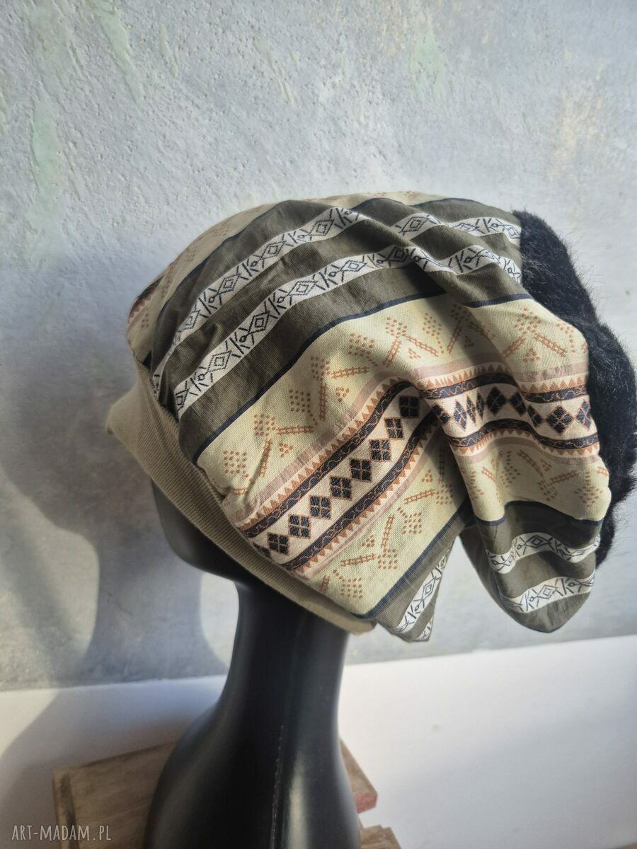 Czapka damska Smerfetka patchwork na podszewce - ręcznie robiona