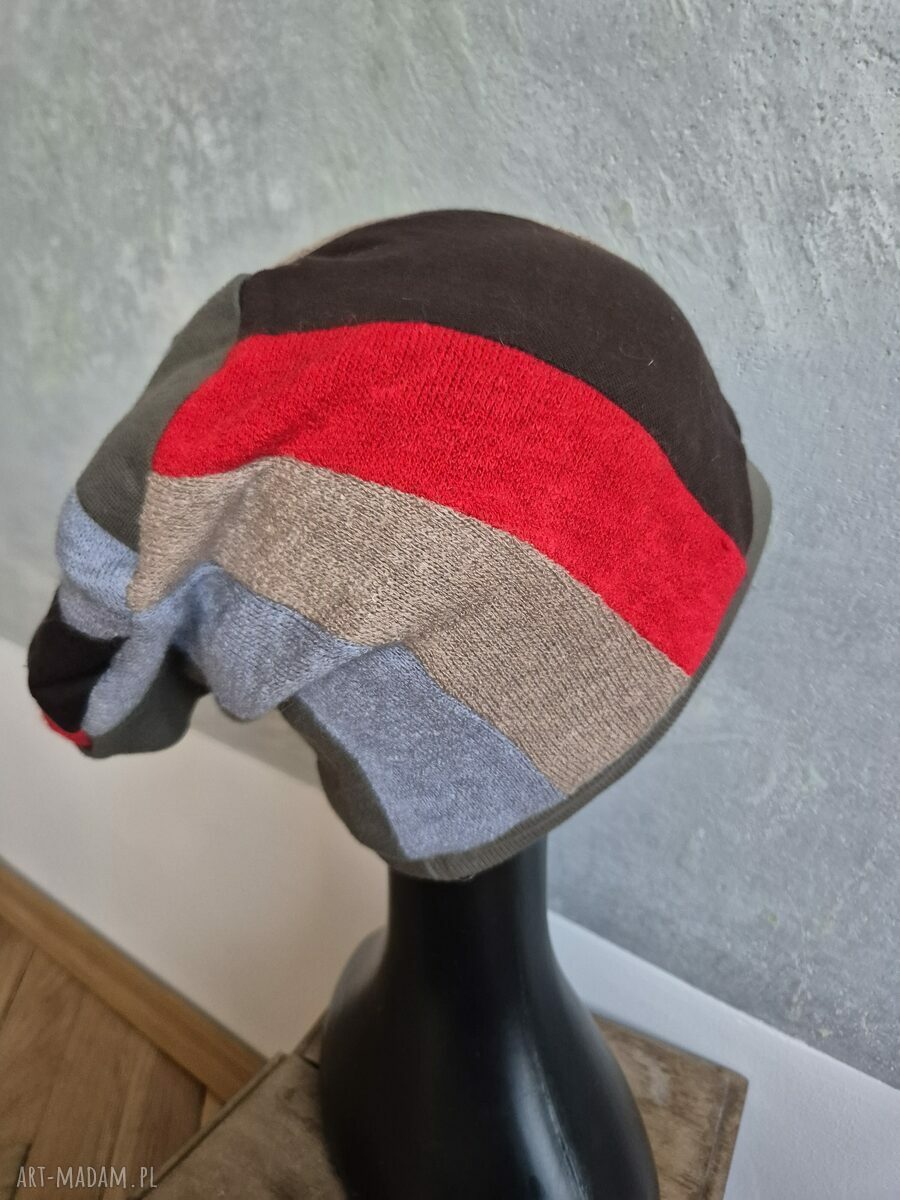 Czapka damska Smerfetka patchworkowa na podszewce - ręcznie robiona