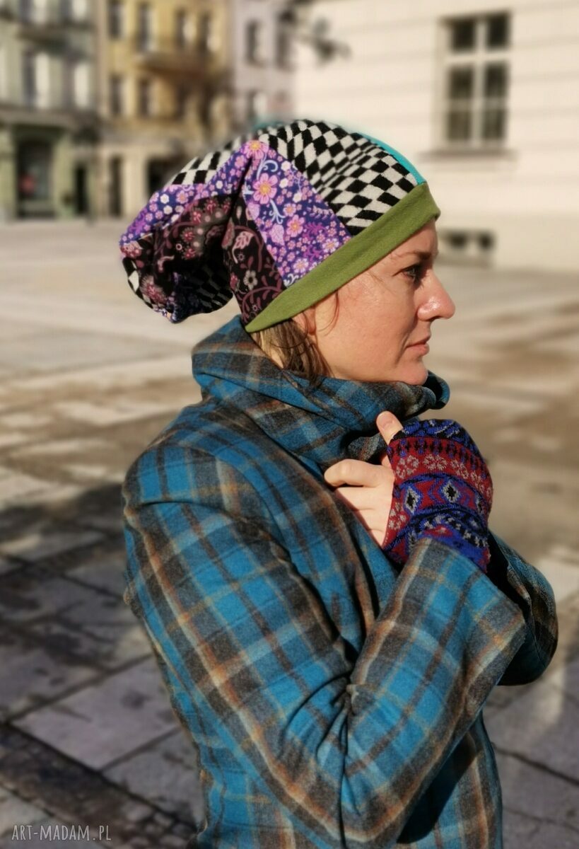 Czapka damska patchwork na podszewce - rower i szachownica, rozmiar uniwersalny
