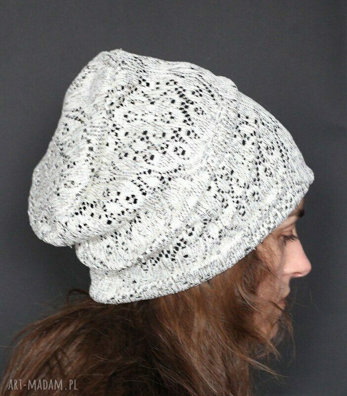 Czapka damska z koronki na podszewce - rozmiar uniwersalny 59-61 cm