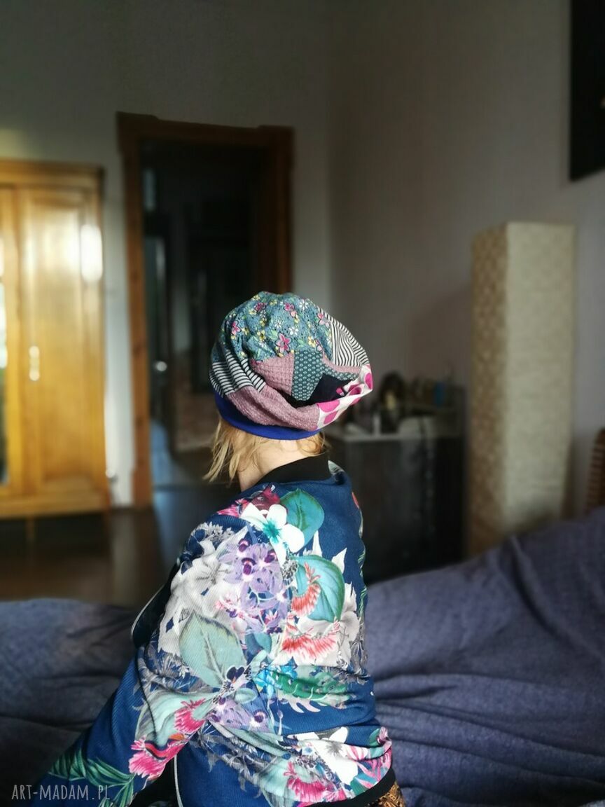 Czapka damska patchworkowa wiosenna boho na podszewce (rozmiar uniwersalny, 30 cm)