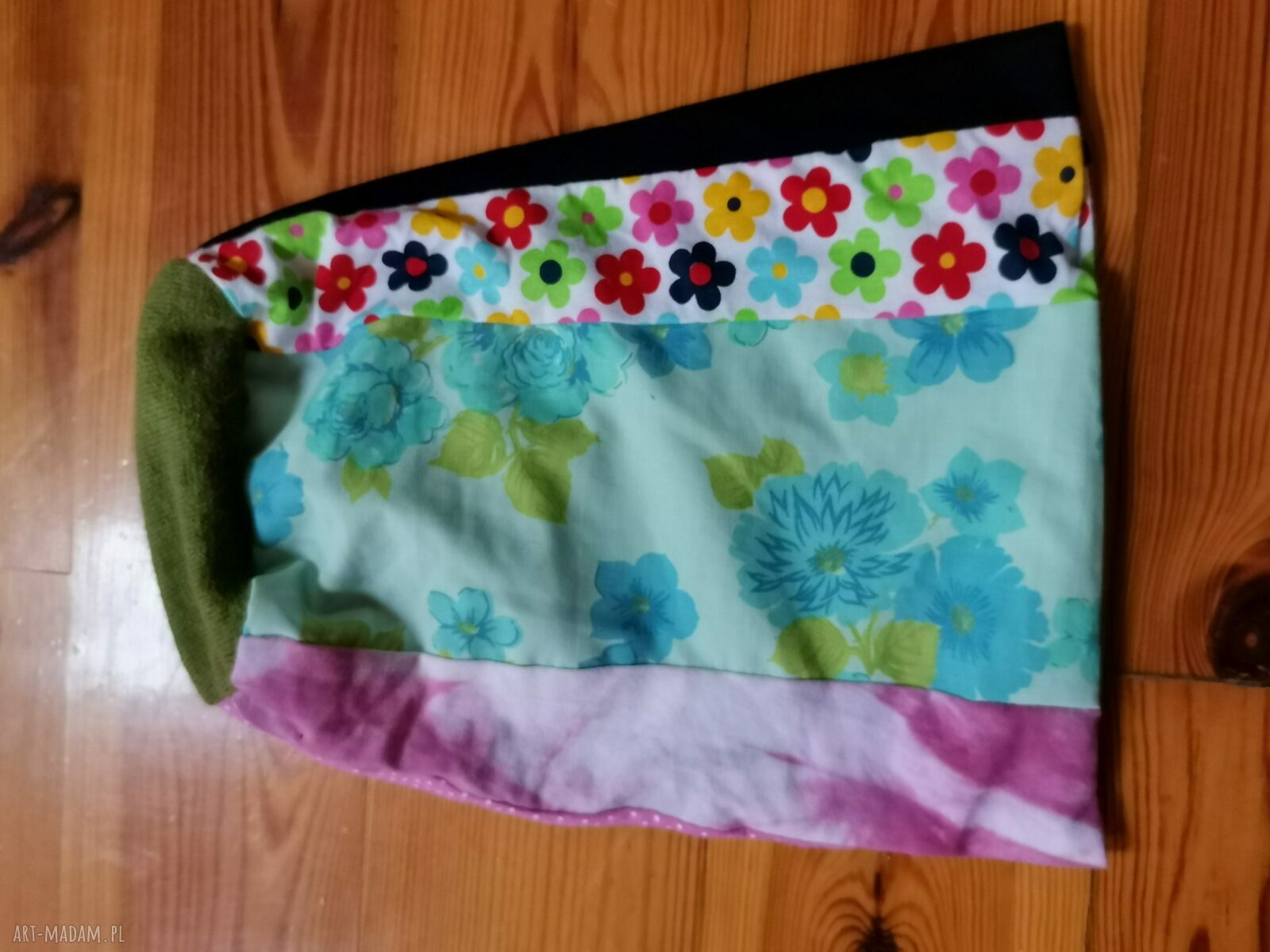 Czapka damska patchworkowa w pastelowe kropki 56-57 cm na podszewce