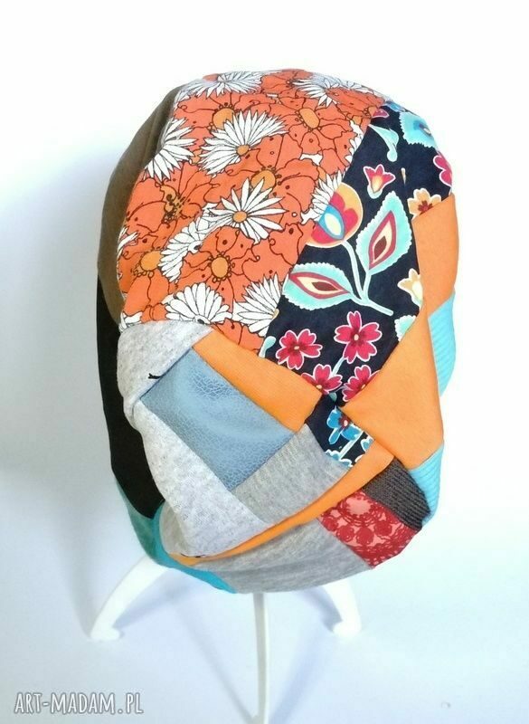 Czapka damska patchworkowa boho z dresówki - długa na podszewce