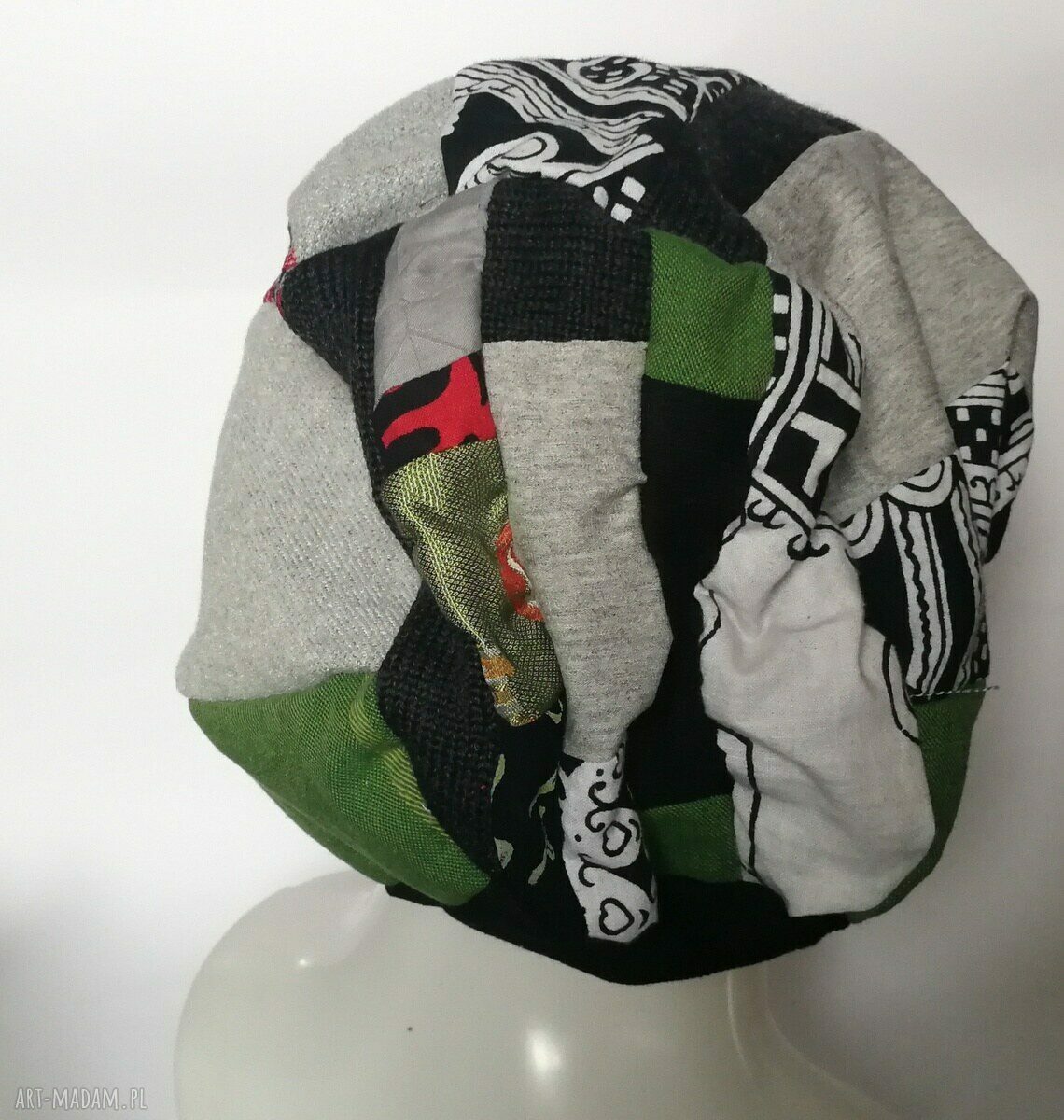Czapka damska patchwork na podszewce - rozmiar uniwersalny