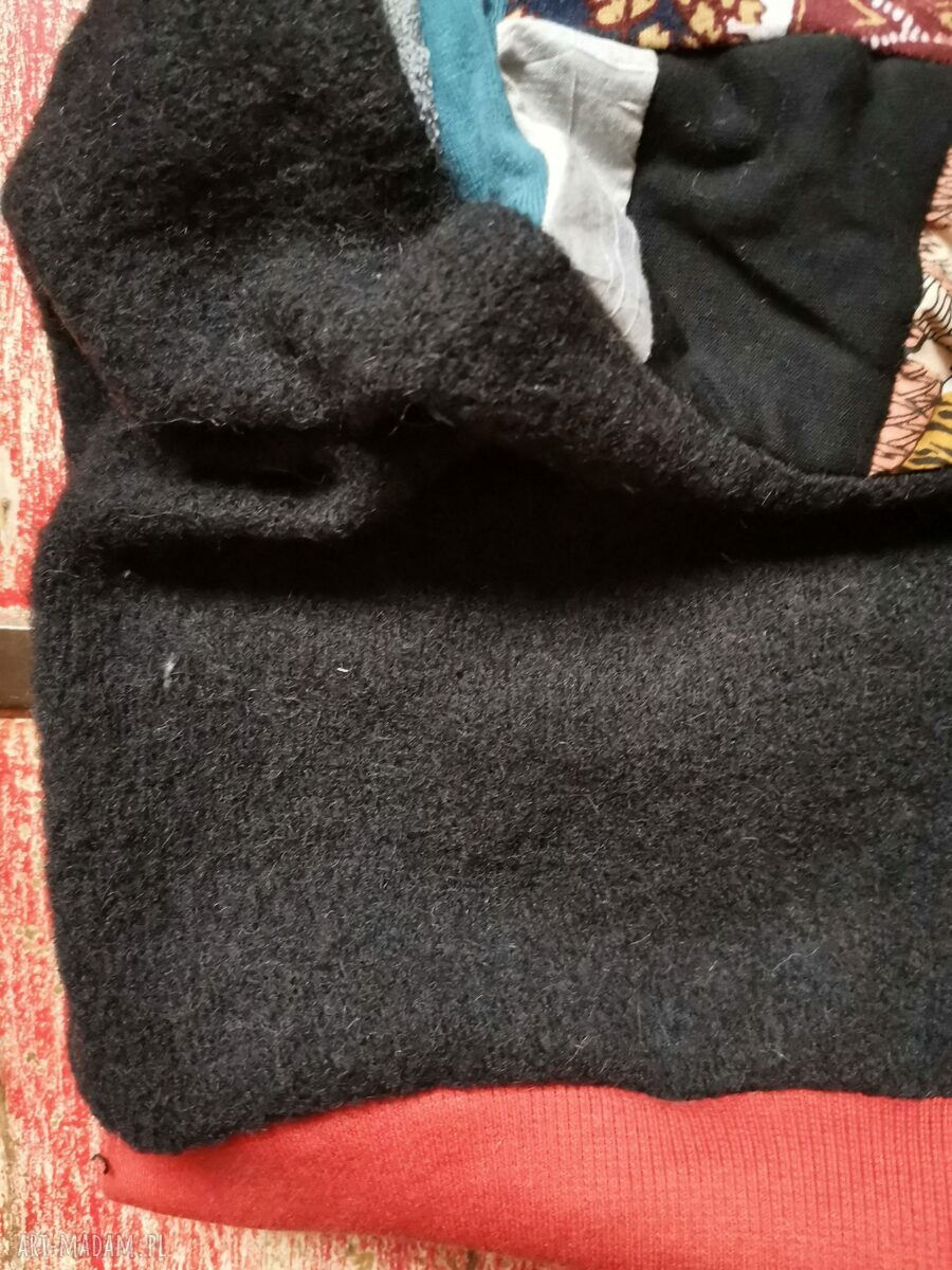 Czapka damska czarna smerfetka - uniwersalna handmade