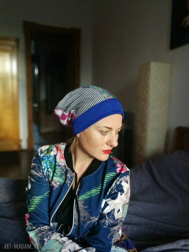 Czapka damska patchworkowa wiosenna boho na podszewce (rozmiar uniwersalny, 30 cm)