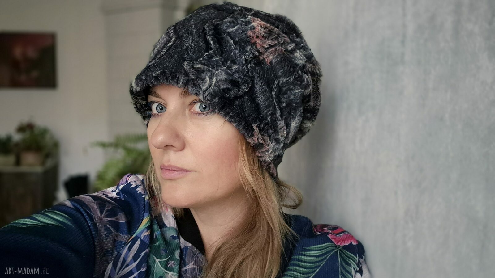 Czapka damska boho szara na podszewce - ciepła, miękka, rozmiar uniwersalny