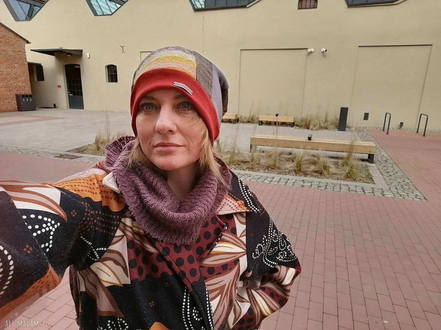 Czapka dla oryginalnych ludzi - patchworkowa i uniwersalna na co dzień