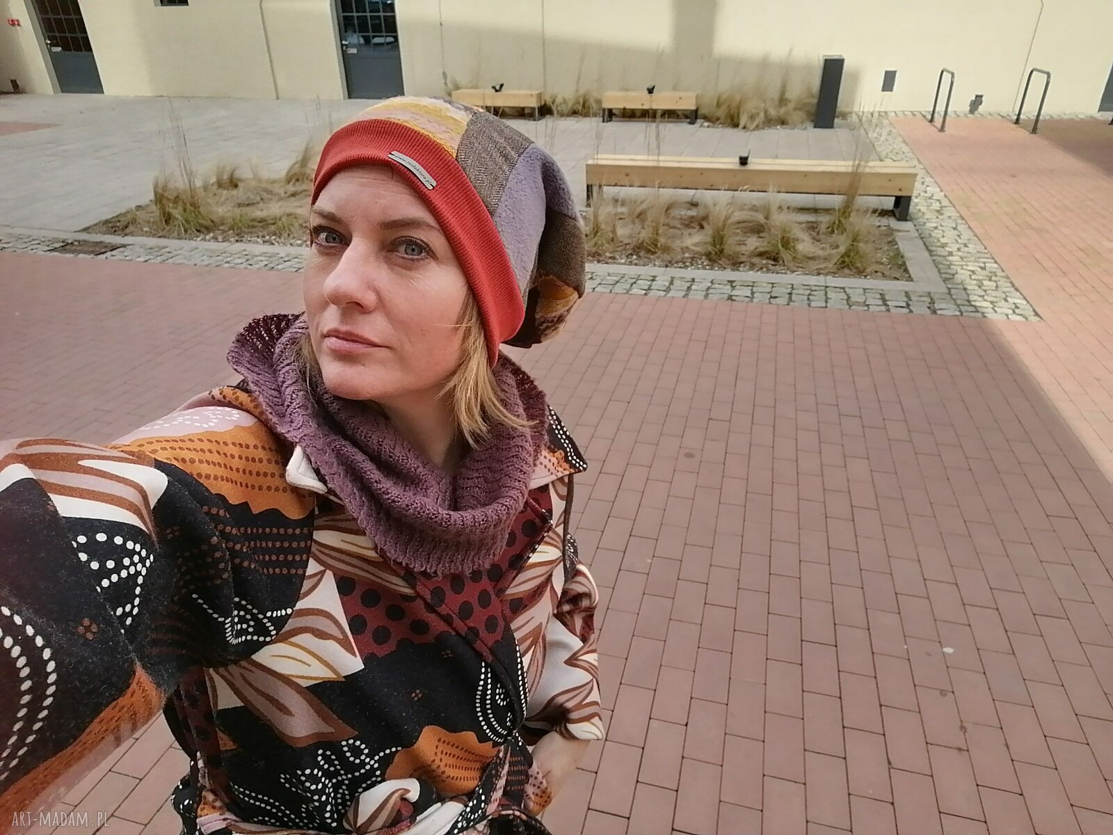 Czapka dla oryginalnych ludzi - patchworkowa i uniwersalna na co dzień