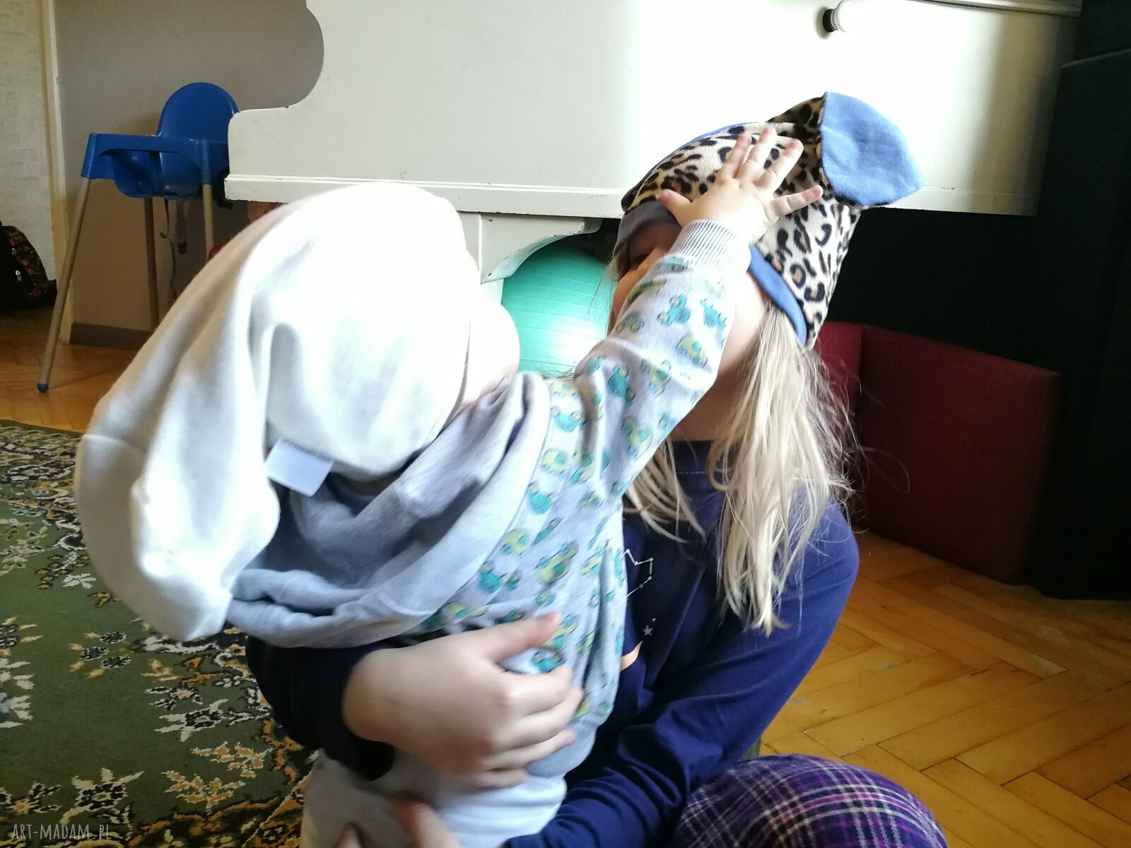 Czapka dla dziecka Eru na podszewce Smerfetka (ecru) - ręcznie robiona