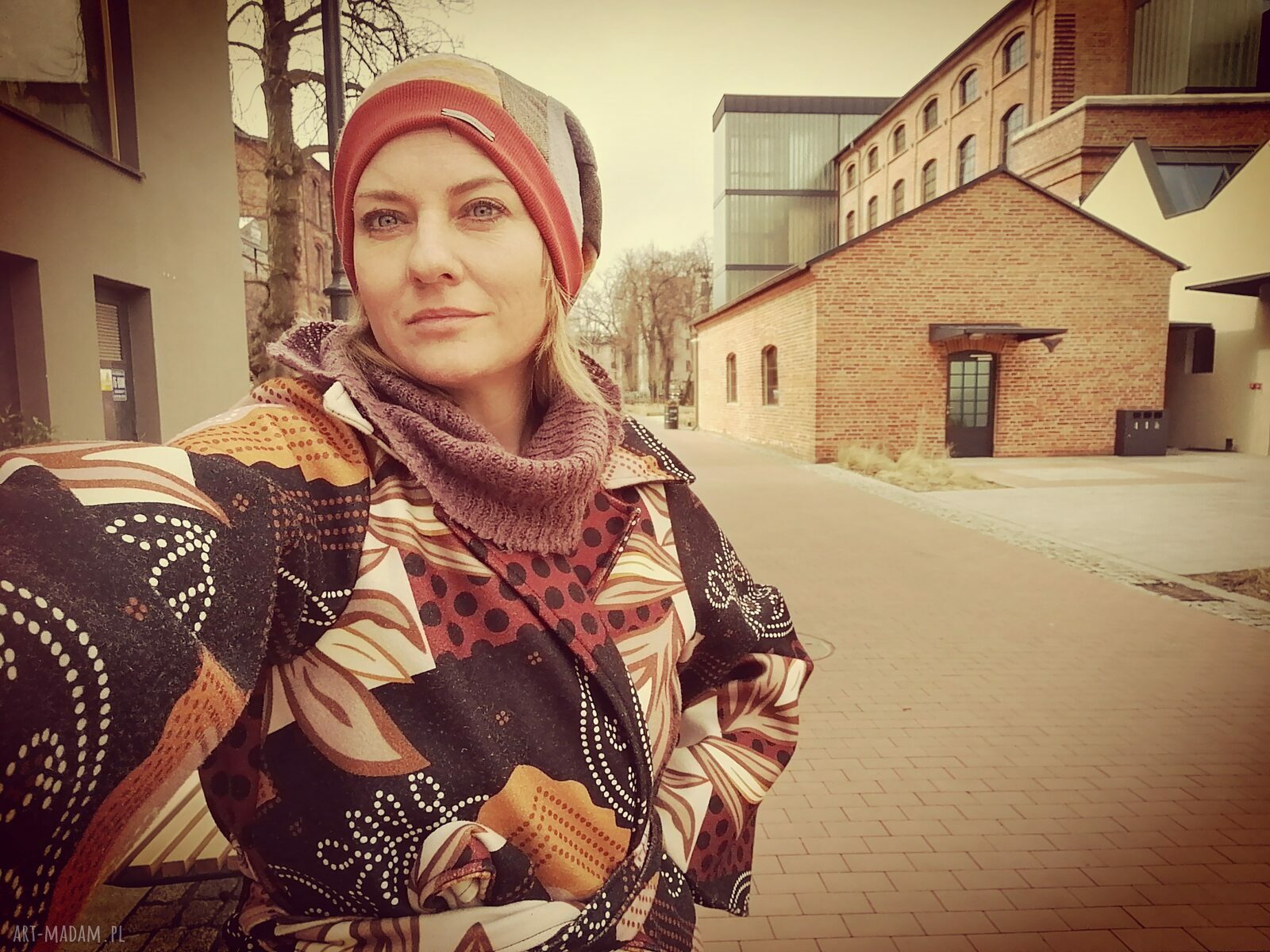 Czapka dla oryginalnych ludzi - patchworkowa i uniwersalna na co dzień