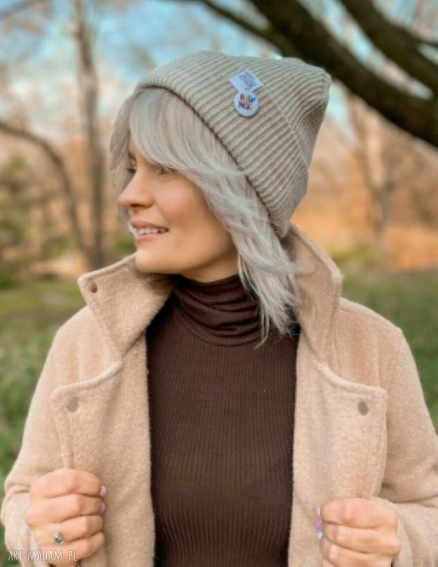 Czapka dwustronna beanie Brain Inside dla kobiet - jasny beż