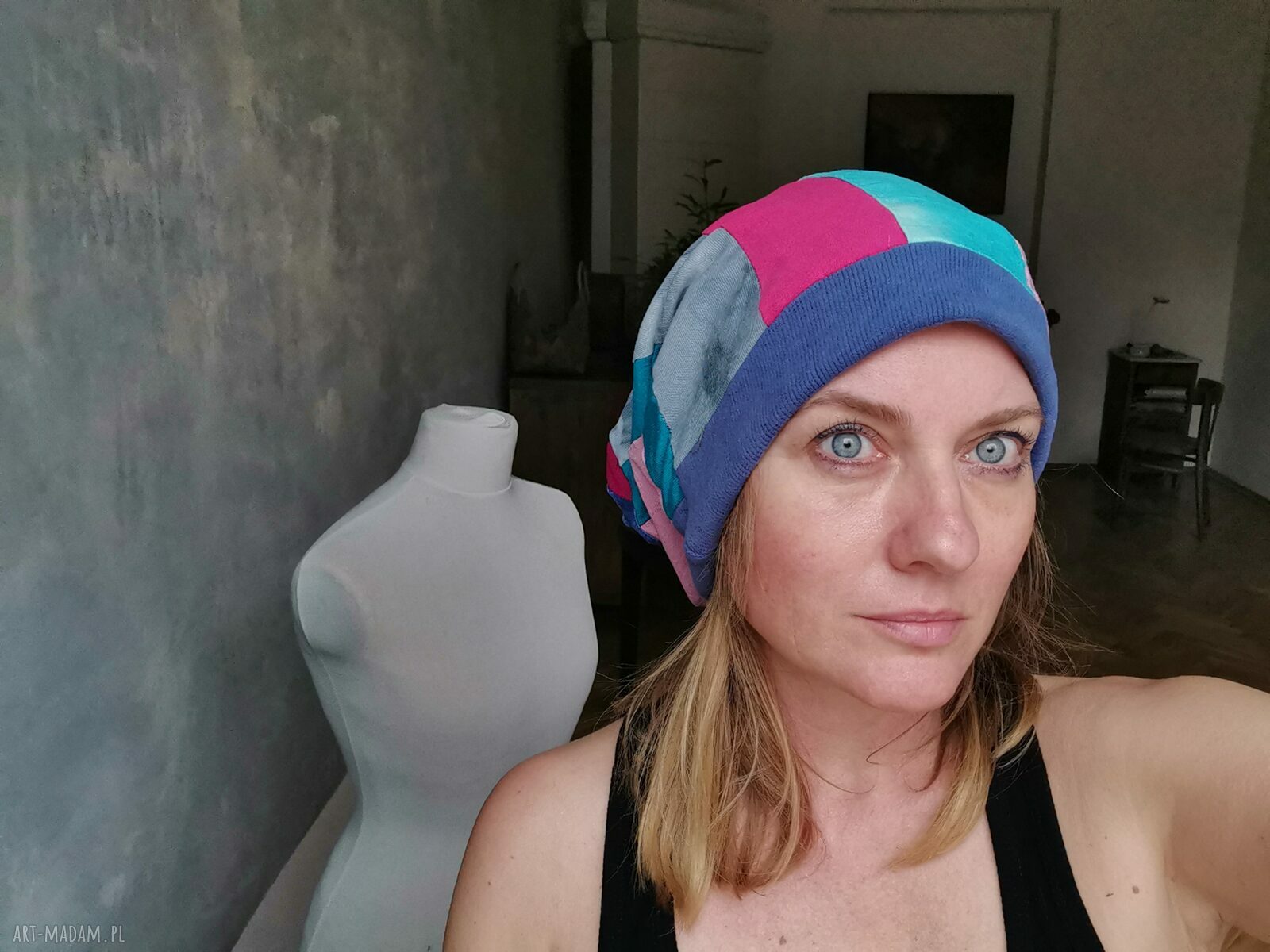 Długa czapka patchworkowa z podszewką - folk boho z frędzlami