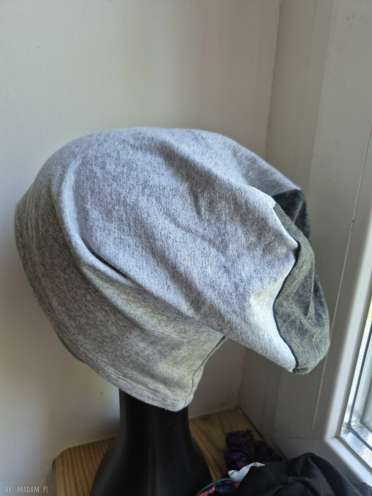 Szara czapka dzianinowa na co dzień - handmade, bez podszewki, rozmiar uniwersalny