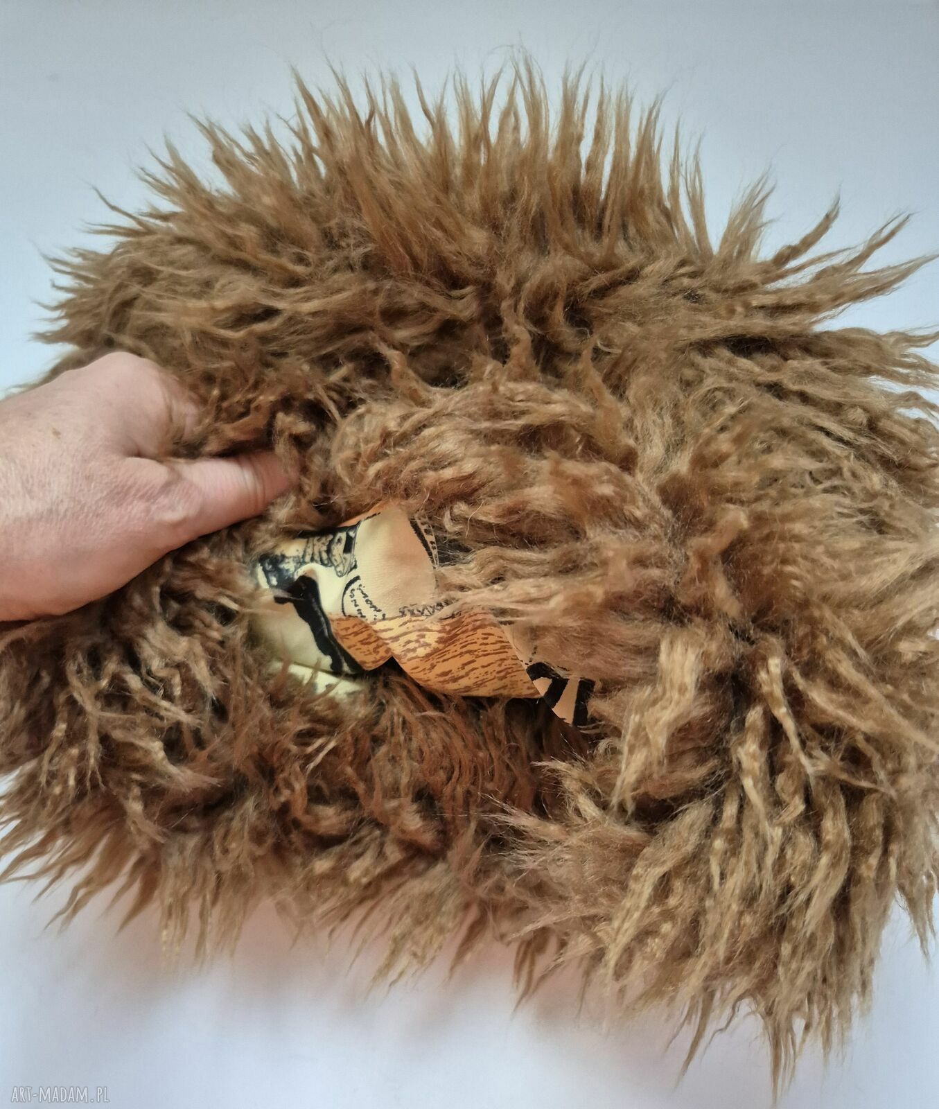 Brązowa czapka z futra sztucznego na podszewce (ręcznie szyta) - rozmiar M, obwód 55-56 cm