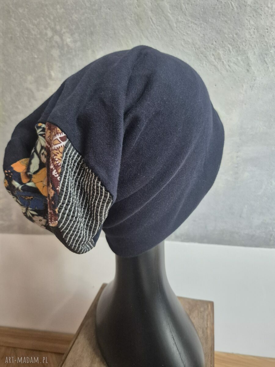 Czapka granatowa folk w patchworku na podszewce - rozmiar M