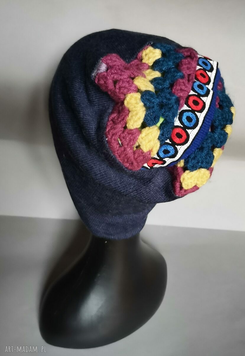 Czapka granatowa uniwersalna na podszewce - folk boho