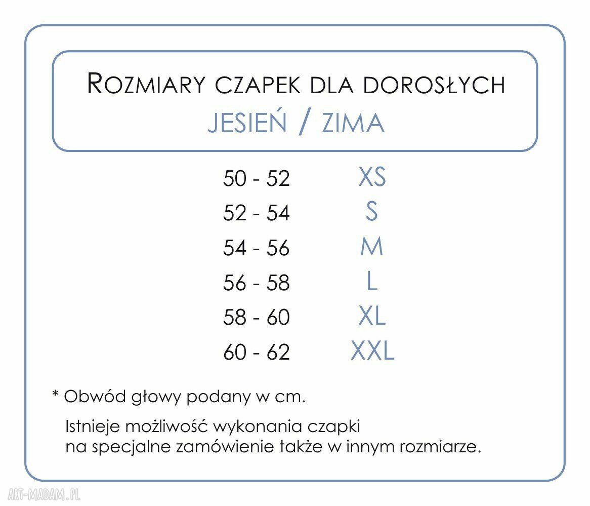 Czapka z grubej dzianiny z pomponami