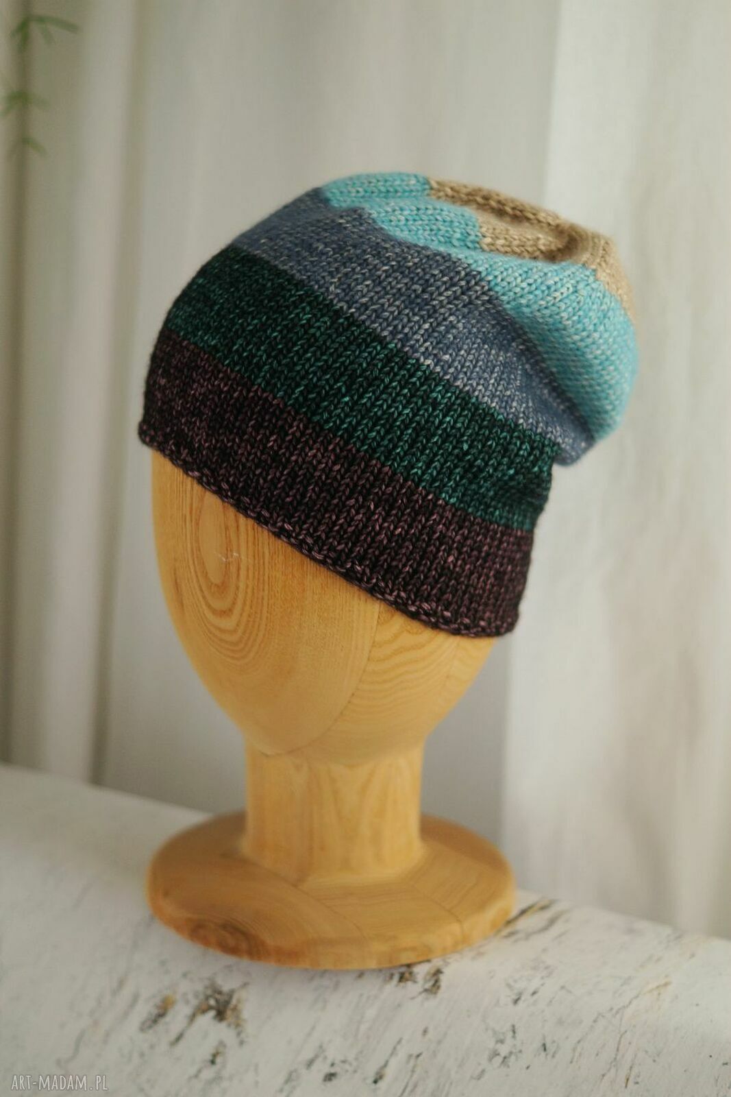 Czapka jesienna w pasy handmade