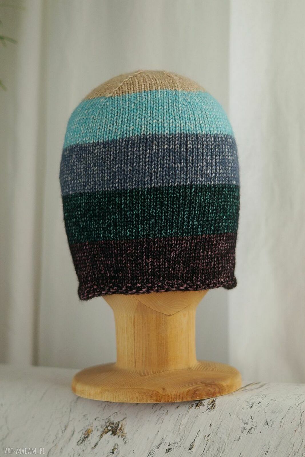 Czapka jesienna w pasy handmade